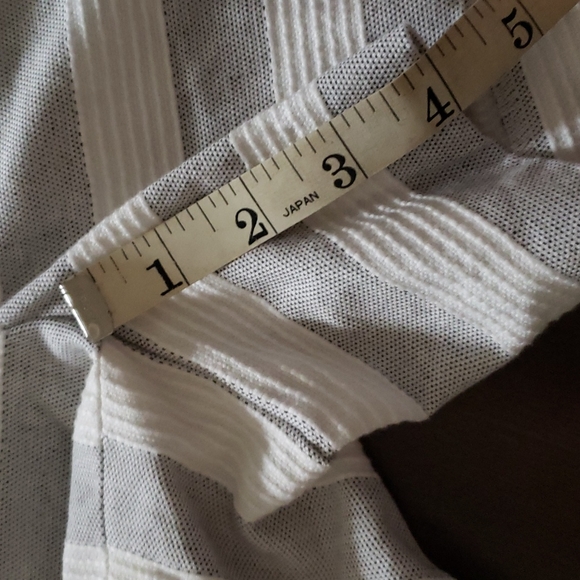 Loft shorts size 0 - Picture 4 of 4